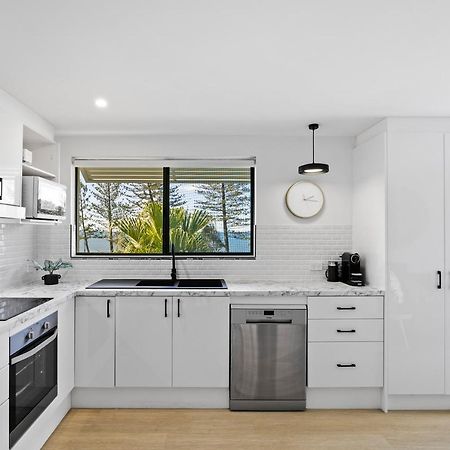 Beachside Views 2 Bedroom Apartment מולולאבה מראה חיצוני תמונה