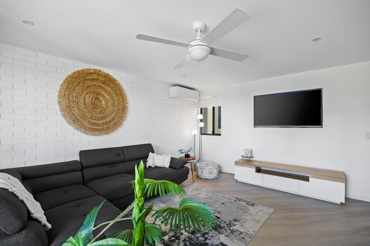Beachside Views 2 Bedroom Apartment מולולאבה מראה חיצוני תמונה